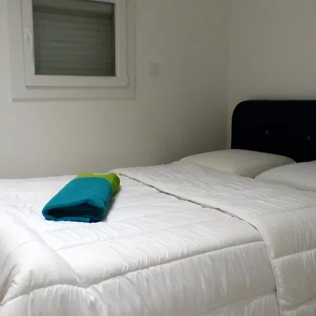 شقة Cocoon With Garden In ساناري سور مير